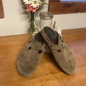 Birkenstock clogs suede size womens 7
